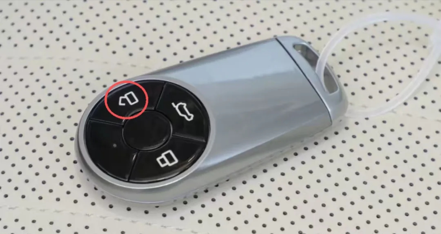 电动车充电枪拔不下来？别硬拽！3招教你轻松搞定！